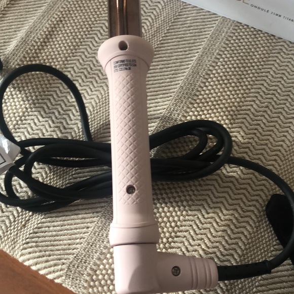 L’Ange Ondule 25 MM Titanium Curling Wand - Picture 7 of 10
